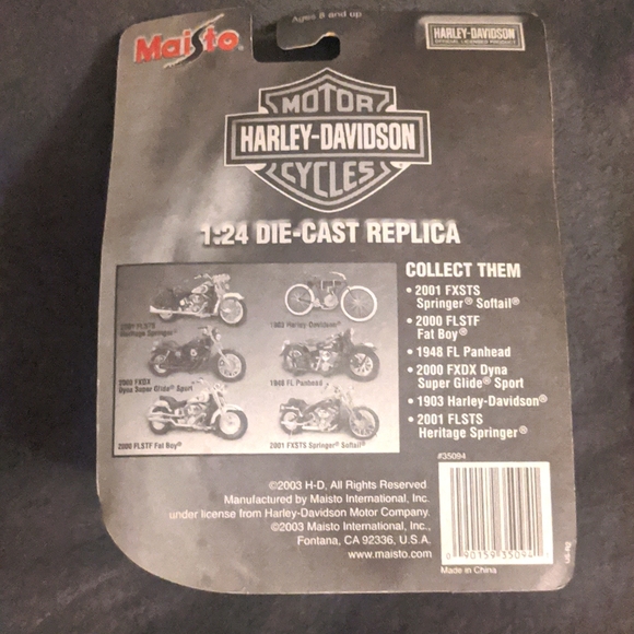Harley Davidson Motorcycles 1:24 Die Cast Replica - Picture 7 of 7